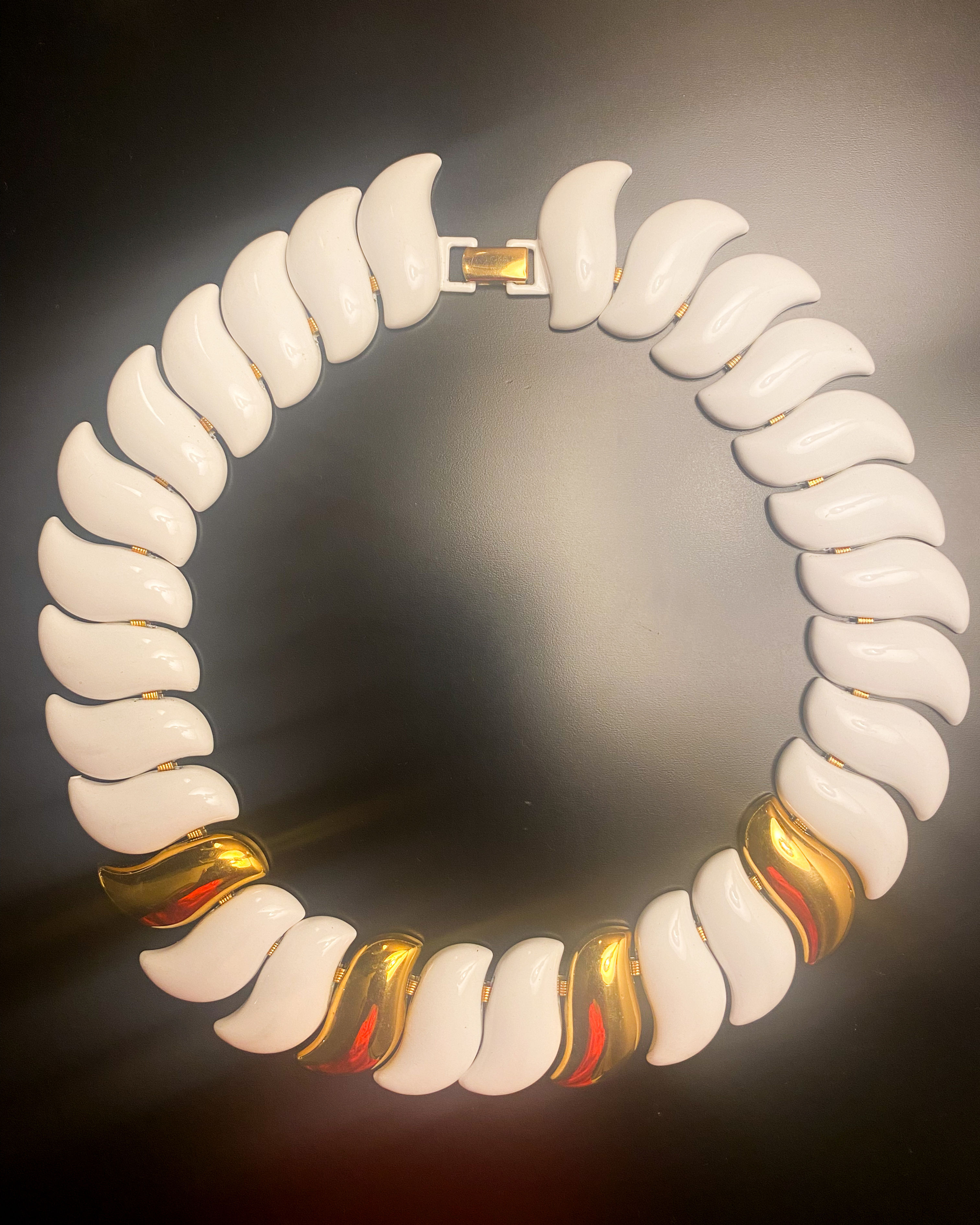 1980s Vintage NAPIER Goldtone White Enamel Link Chain Necklace