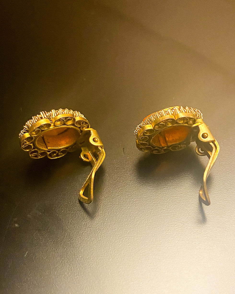 Thumbnail: Antique Silver Cameo Clip On