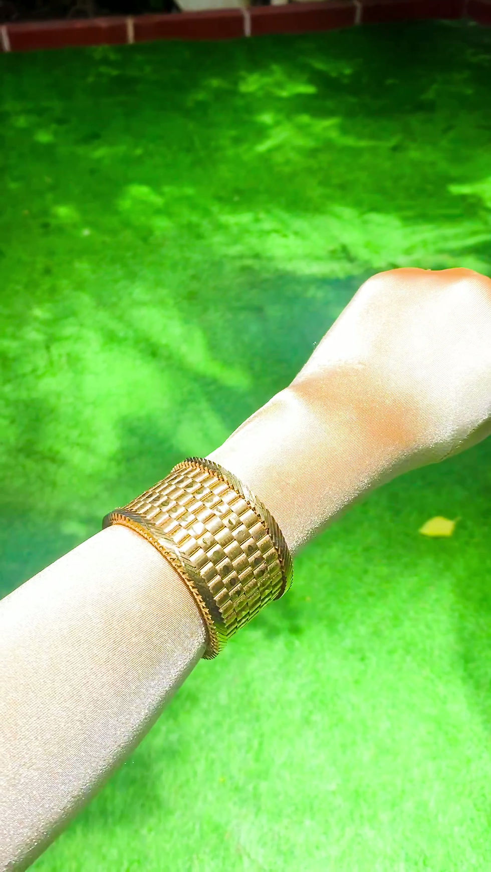 Thumbnail: Vintage 1980s SPHINX England Byzantine 18ct Gold-Plated Bracelet