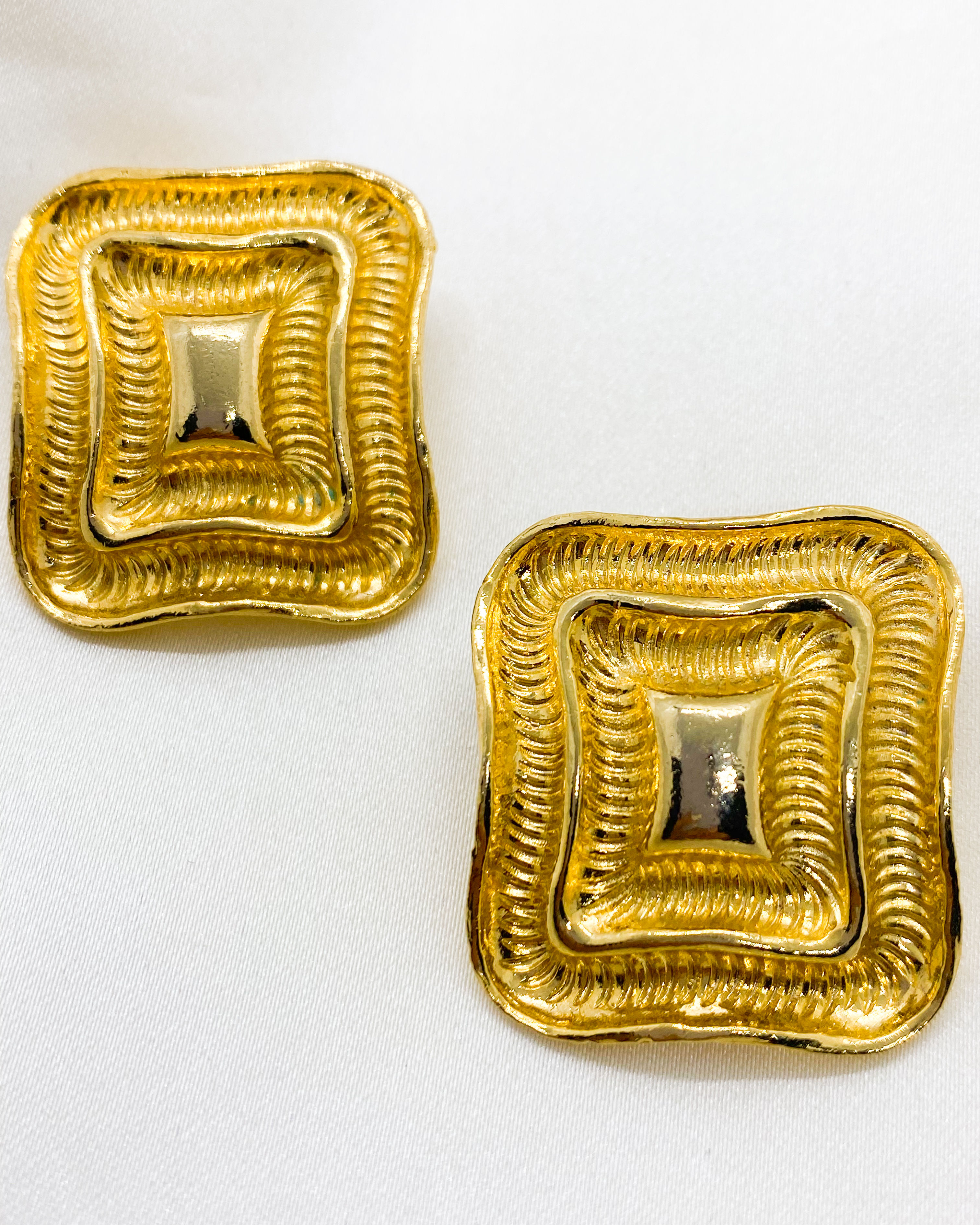 1980s Golden Articulated Rectangular Clip On