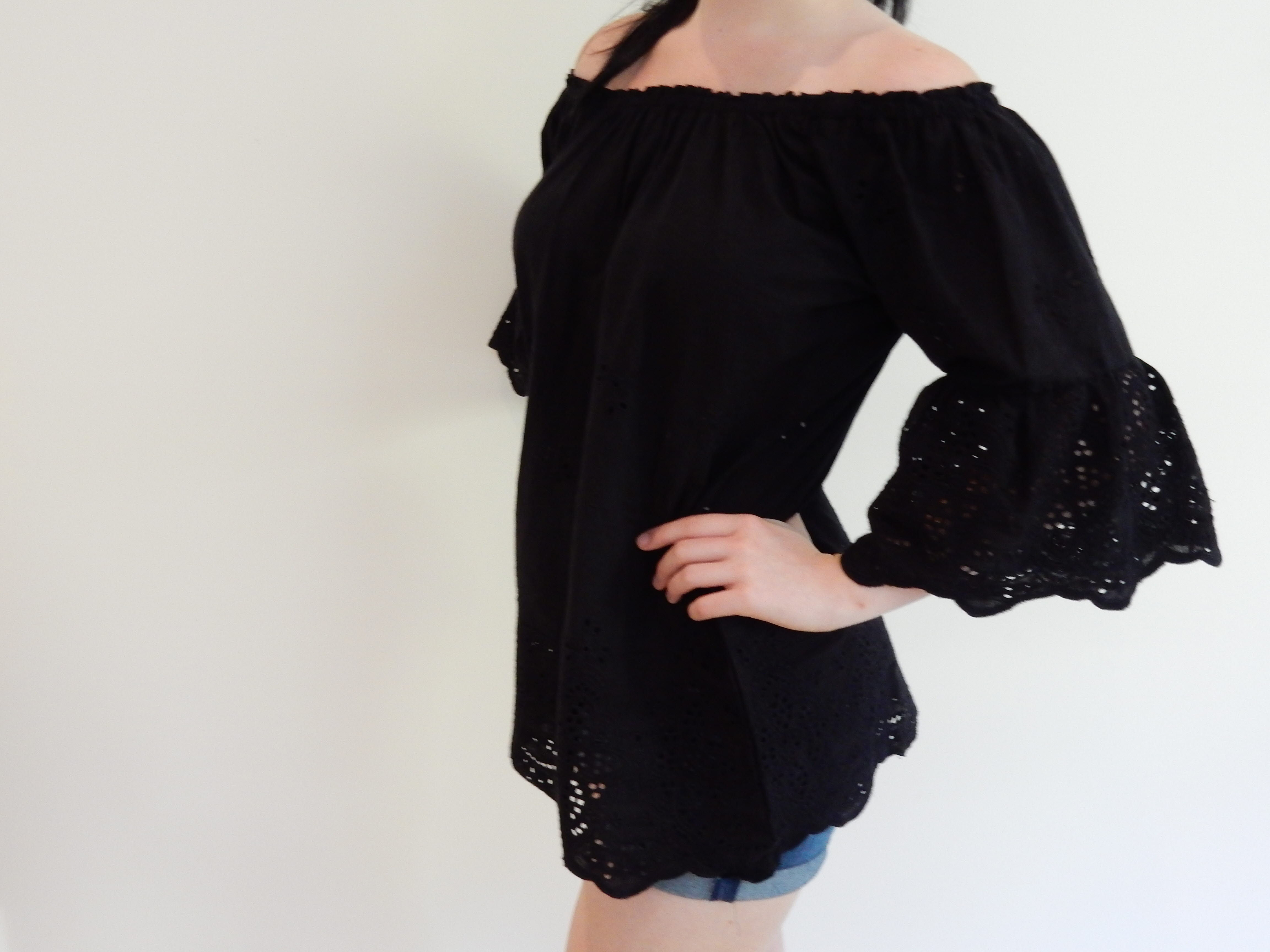 BOHO DOVER BRODERIE ANGLAISE OFF SHOULDER TOP