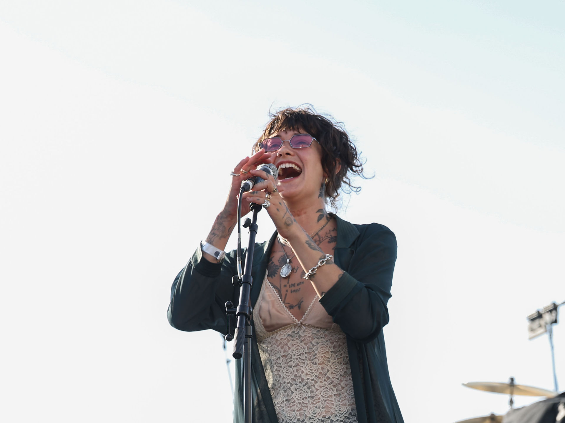 Girl in The Year Above performing at Labyrinth on the Thames 2026