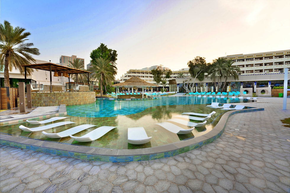 Le Meridien Abu Dhabi_Pool 3.jpg