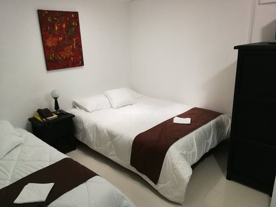 Hotel. Habitación 2