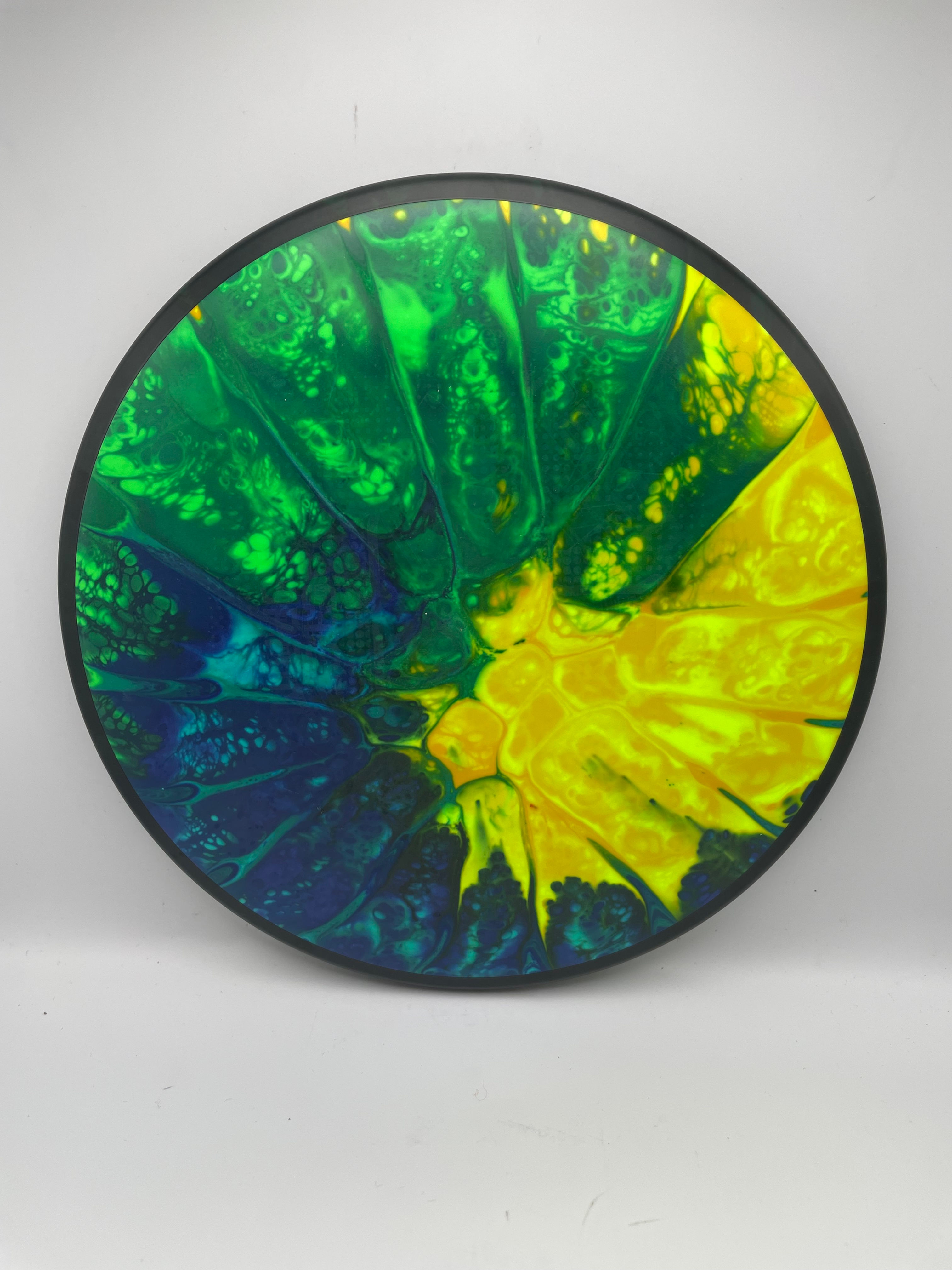 Frontside Green, Yellow and Blue Spiral Cell Reactor