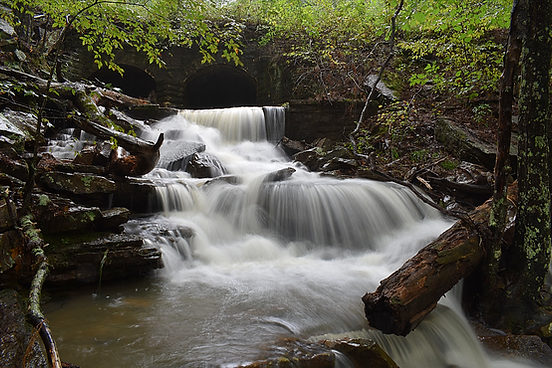 Hardy Falls