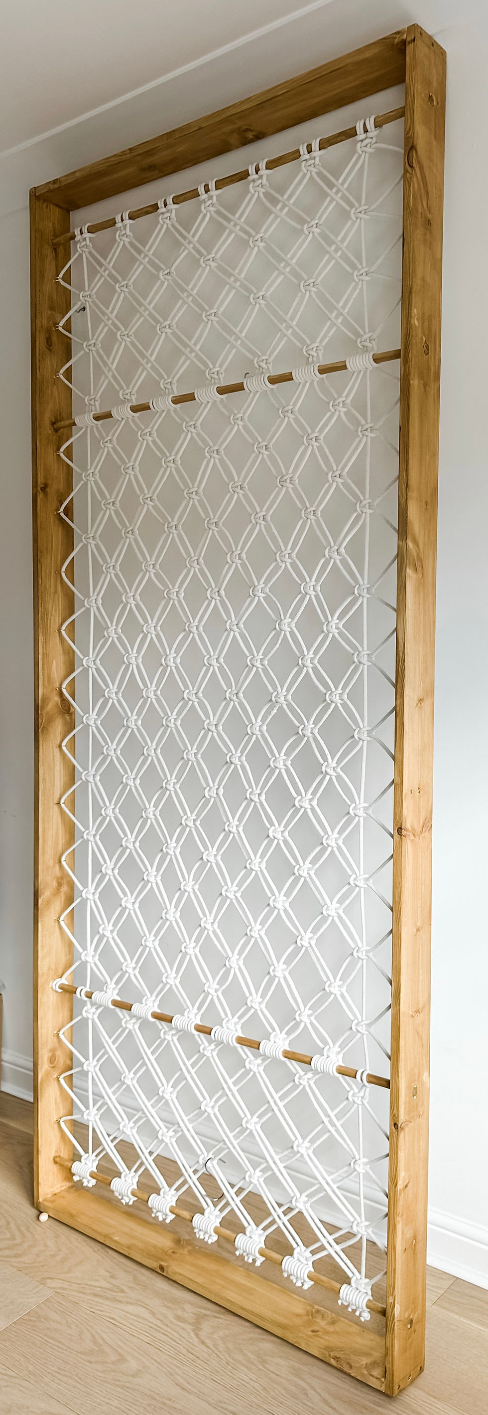Thumbnail: Macrame Room Divider