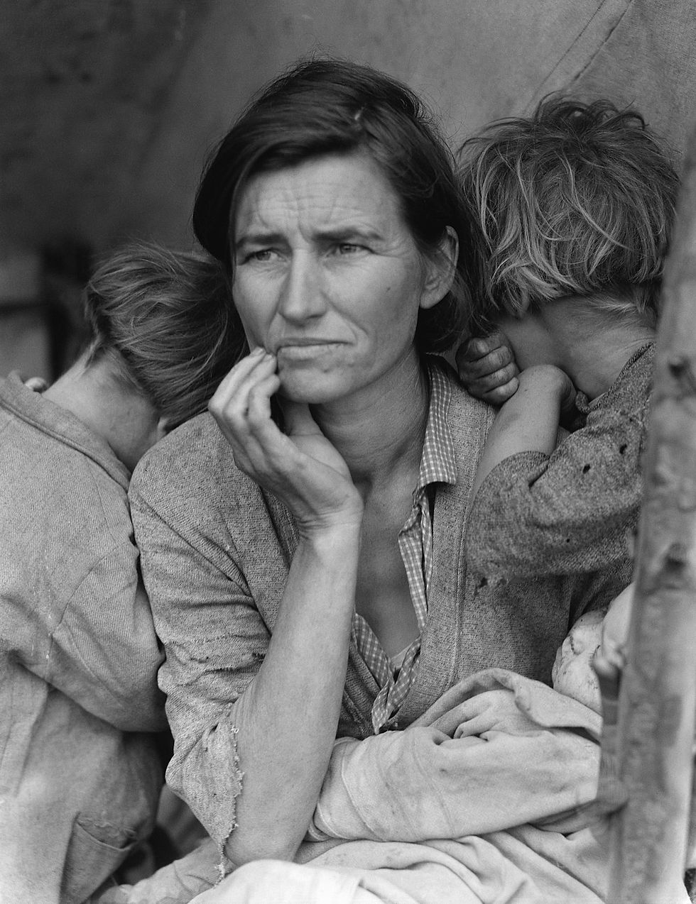 Lange's iconic 1936 photograph of Florence Owens Thompson, Migrant Mother