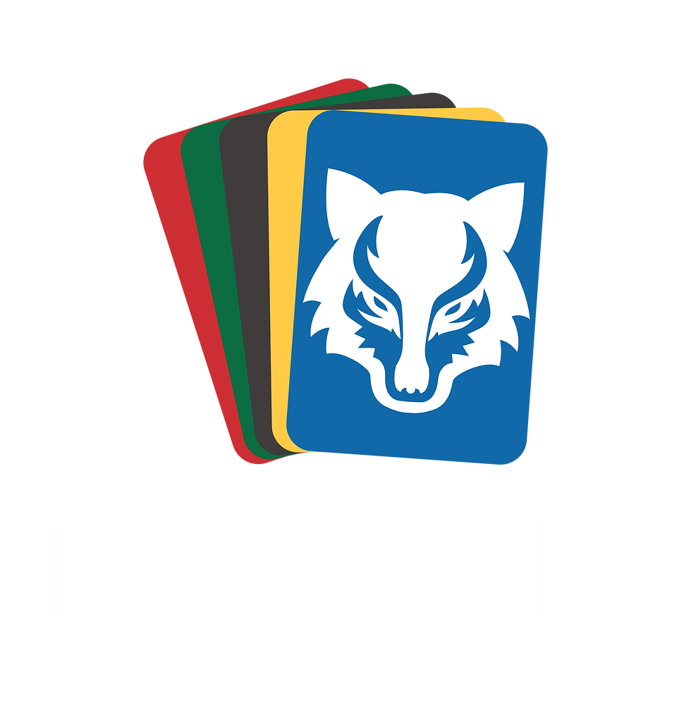 Logo de TCG Wolf: el lobo sobre un abanico de cartas