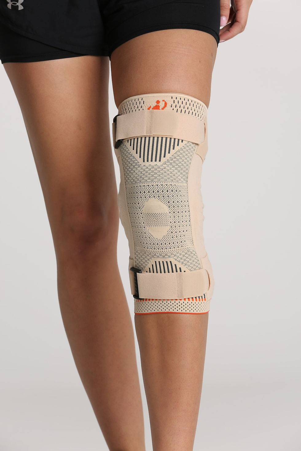 Thumbnail: BODYCY KNITTED KNEE SUPPORT WITH HINGES