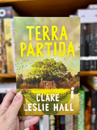 Terra partida, de Clare Leslie