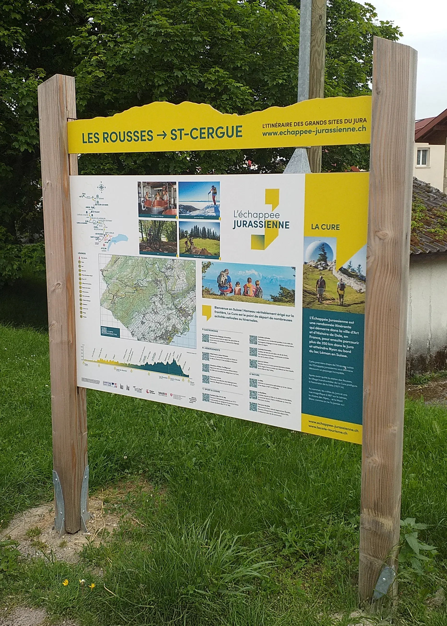 Panneau d'information placé tout au long de l'Echappée Jurassienne