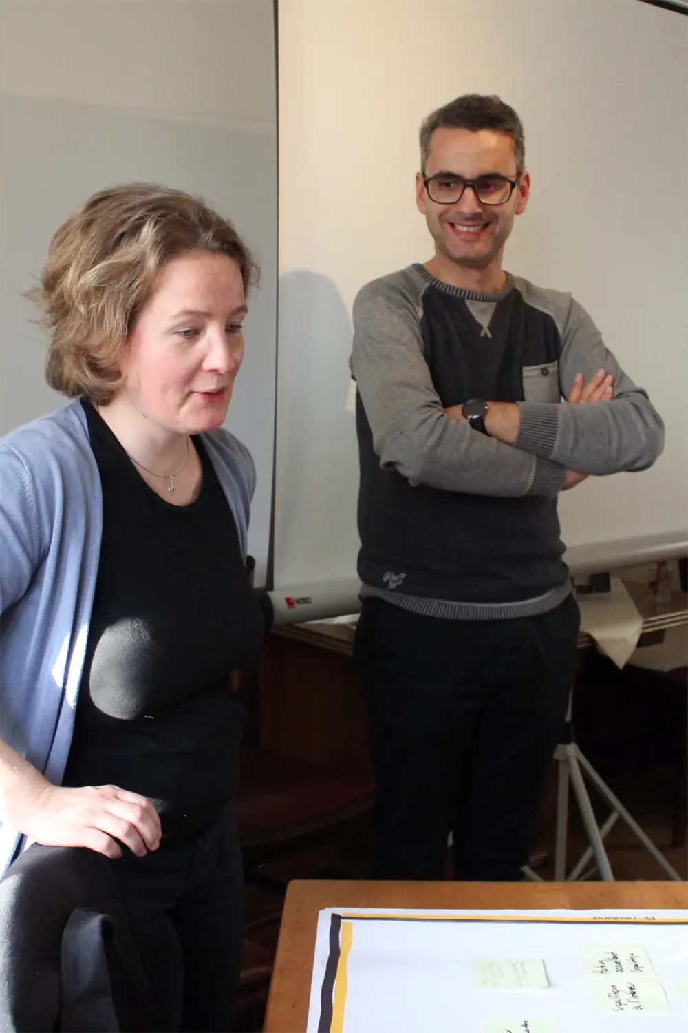 Brainstorming silencieux durant l'atelier de co-création avec l'équipe de l'hôtel