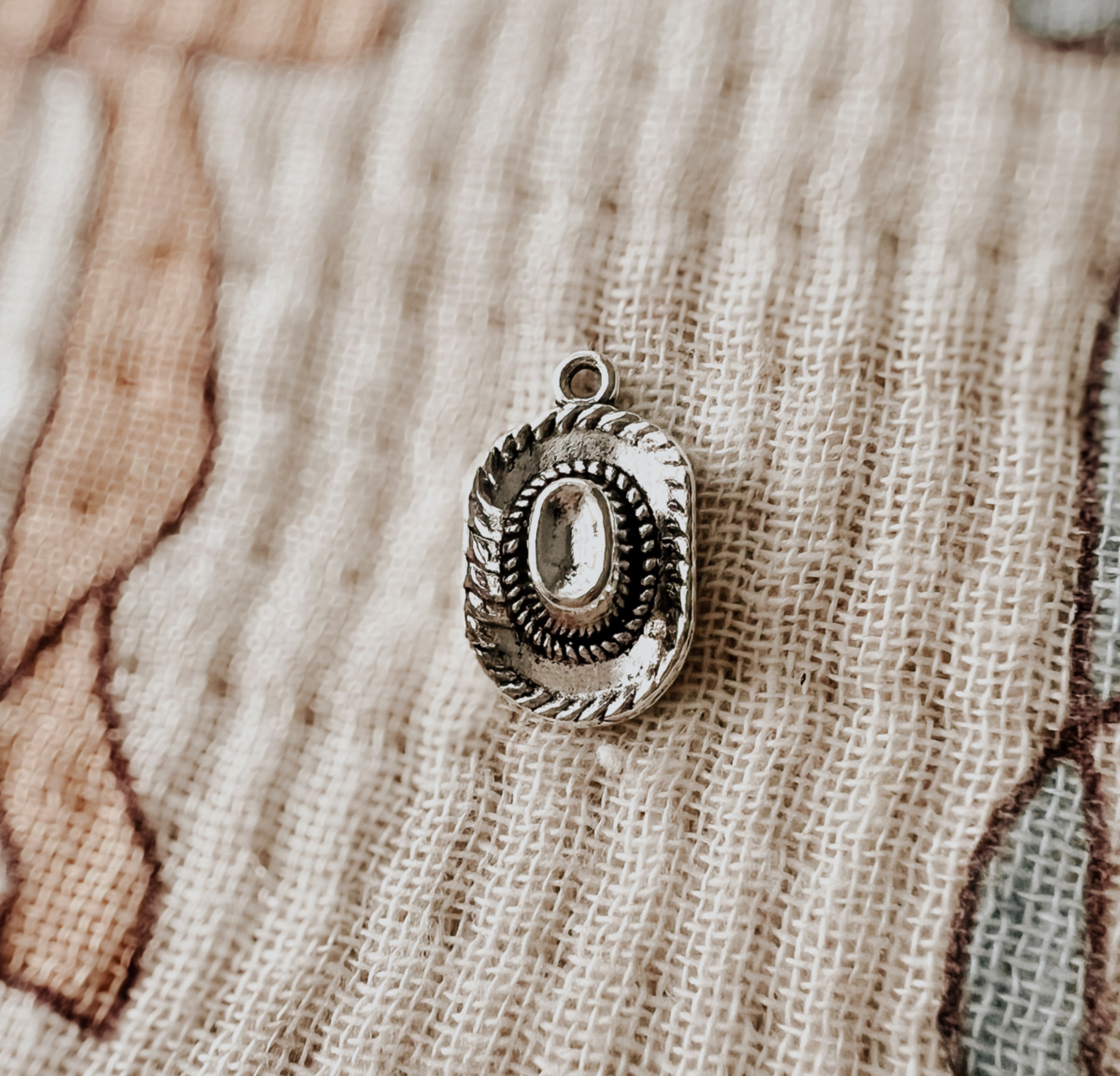 COWBOY HAT - SILVER - DUST PLUG CHARM