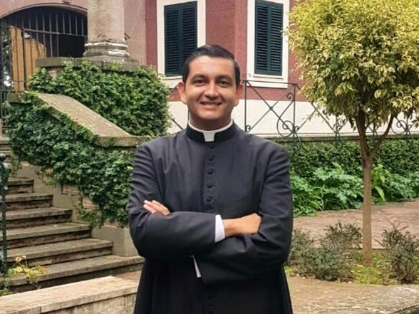 Exresidente del CUCV será ordenado sacerdote