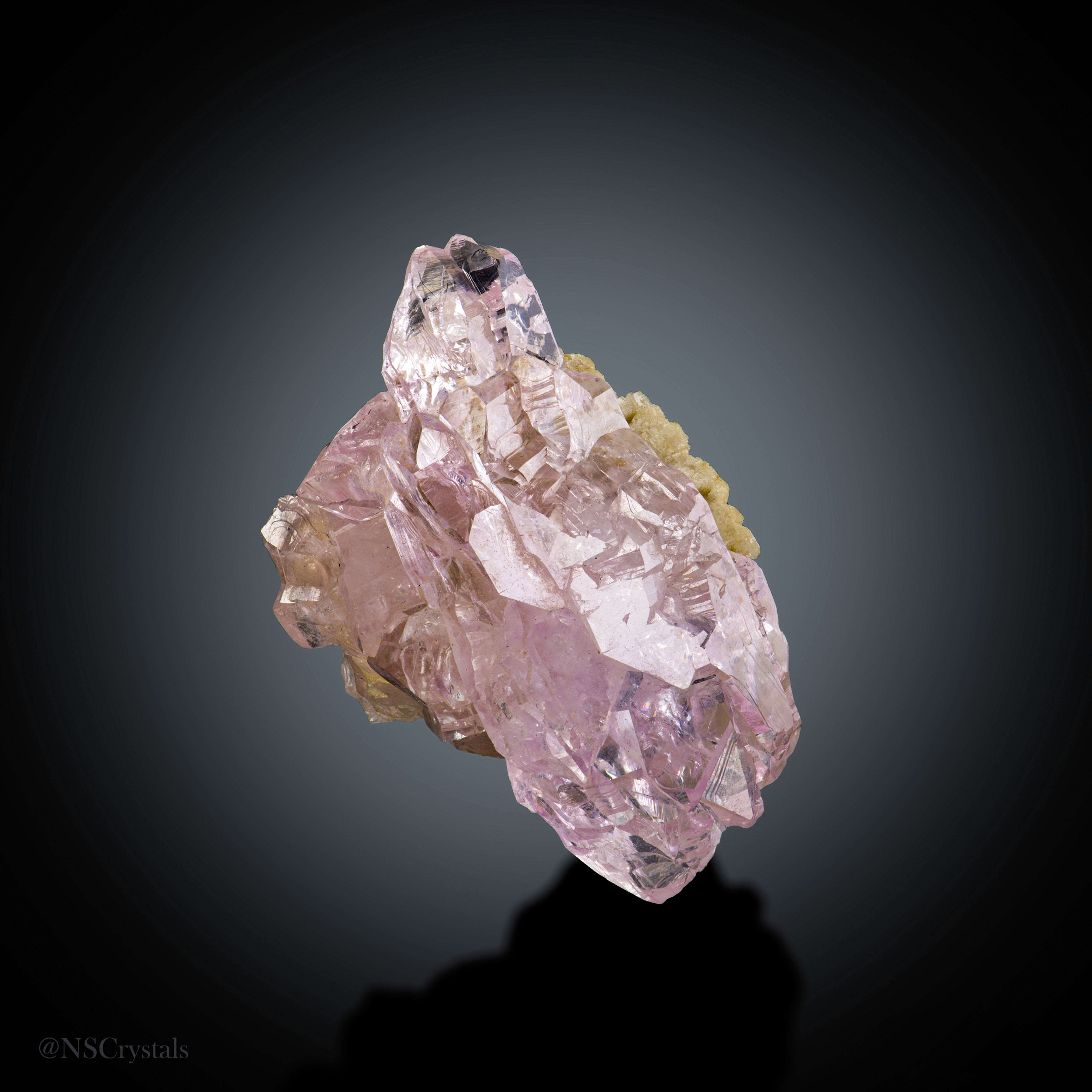 Quartz (var. Rose Quartz), Feldspar - Taquaral, Itinga, Minas Gerais, Brazil