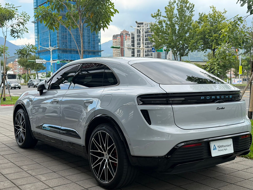 縮圖：【Porsche】 Macan Electric 2025款 Turbo 白色