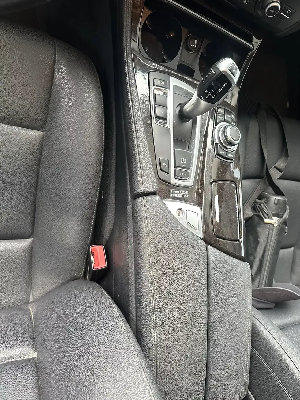 縮圖：【BMW】 5-Series Sedan 2014款 520D 黑色