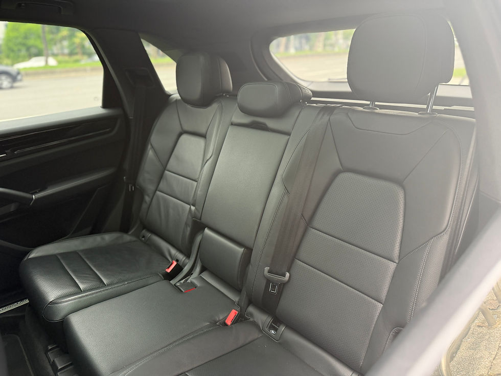 縮圖：【Porsche】 Cayenne 2019款 3.0T 白色
