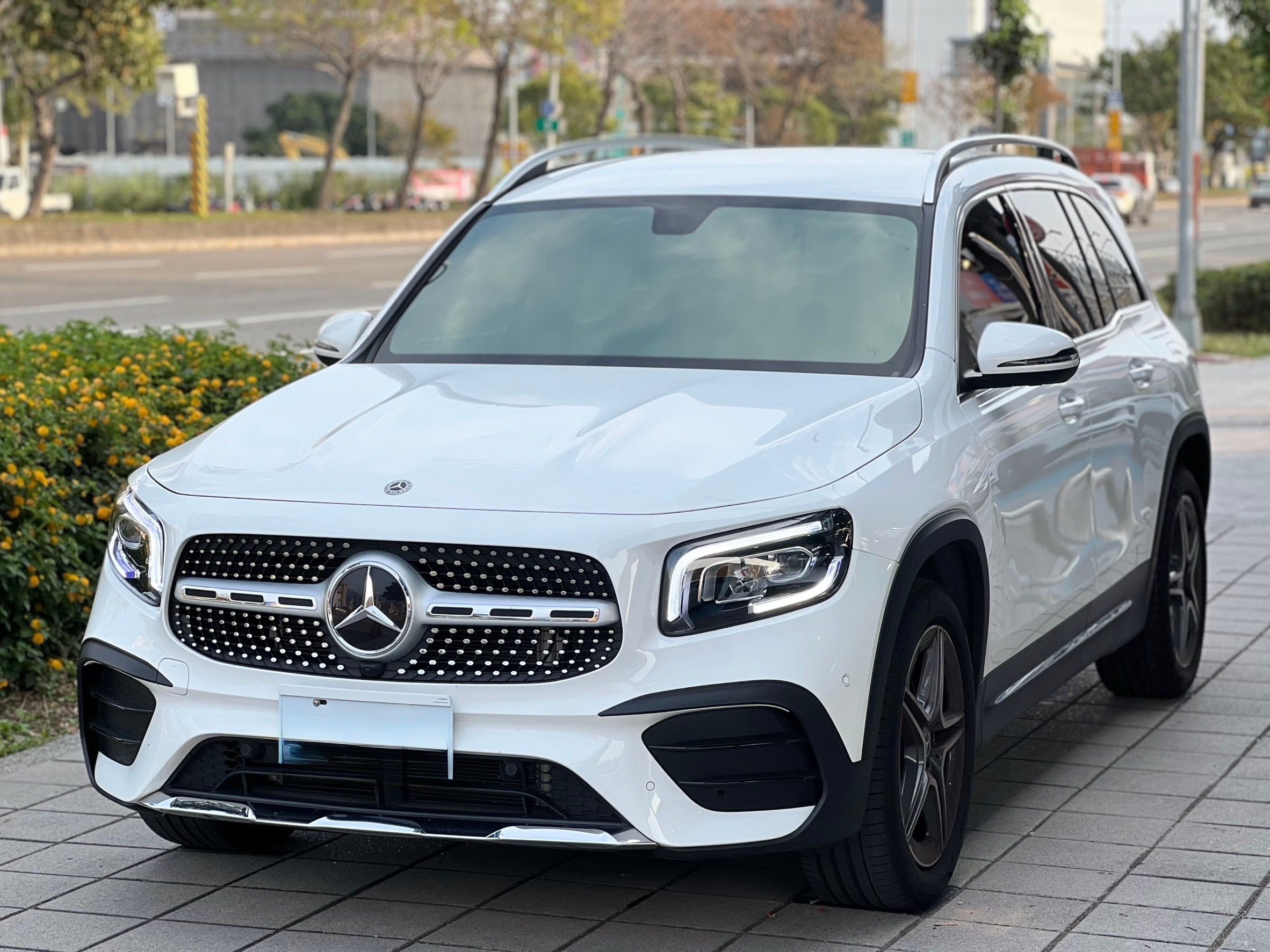 【Benz】 GLB 2021款 GLB200 白色