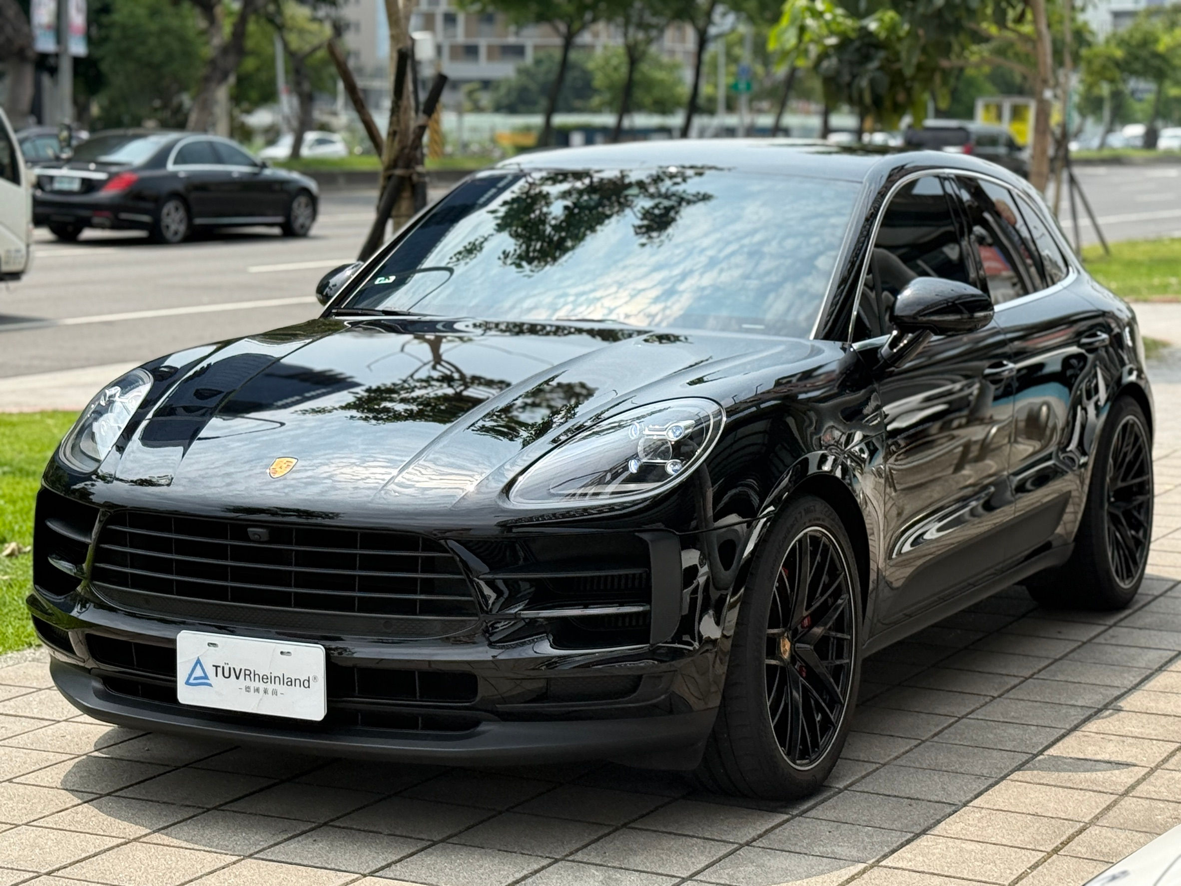 【Porsche】 Macan 2020款 S 黑色