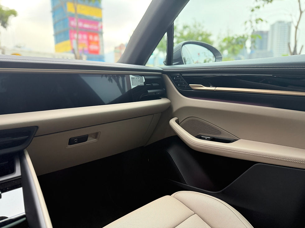 縮圖：【Porsche】 Macan Electric 2025款 4WD 綠色