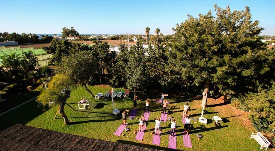 9_2-Yoga-1030x687.jpeg