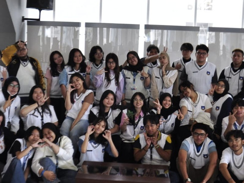 Jasmine and HIMSI's activists