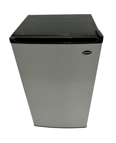 Sanyo Mini Fridge | Gotham Scenic