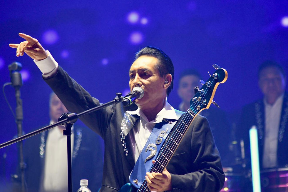 ¡Ángeles Azules desata un terremoto de cumbia en Fenapo 2025! 85 mil almas no pararon de menearse