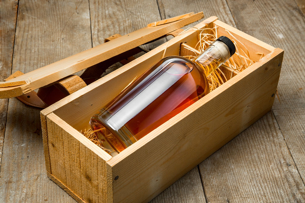 Whisky als Geschenk in einer Holzbox