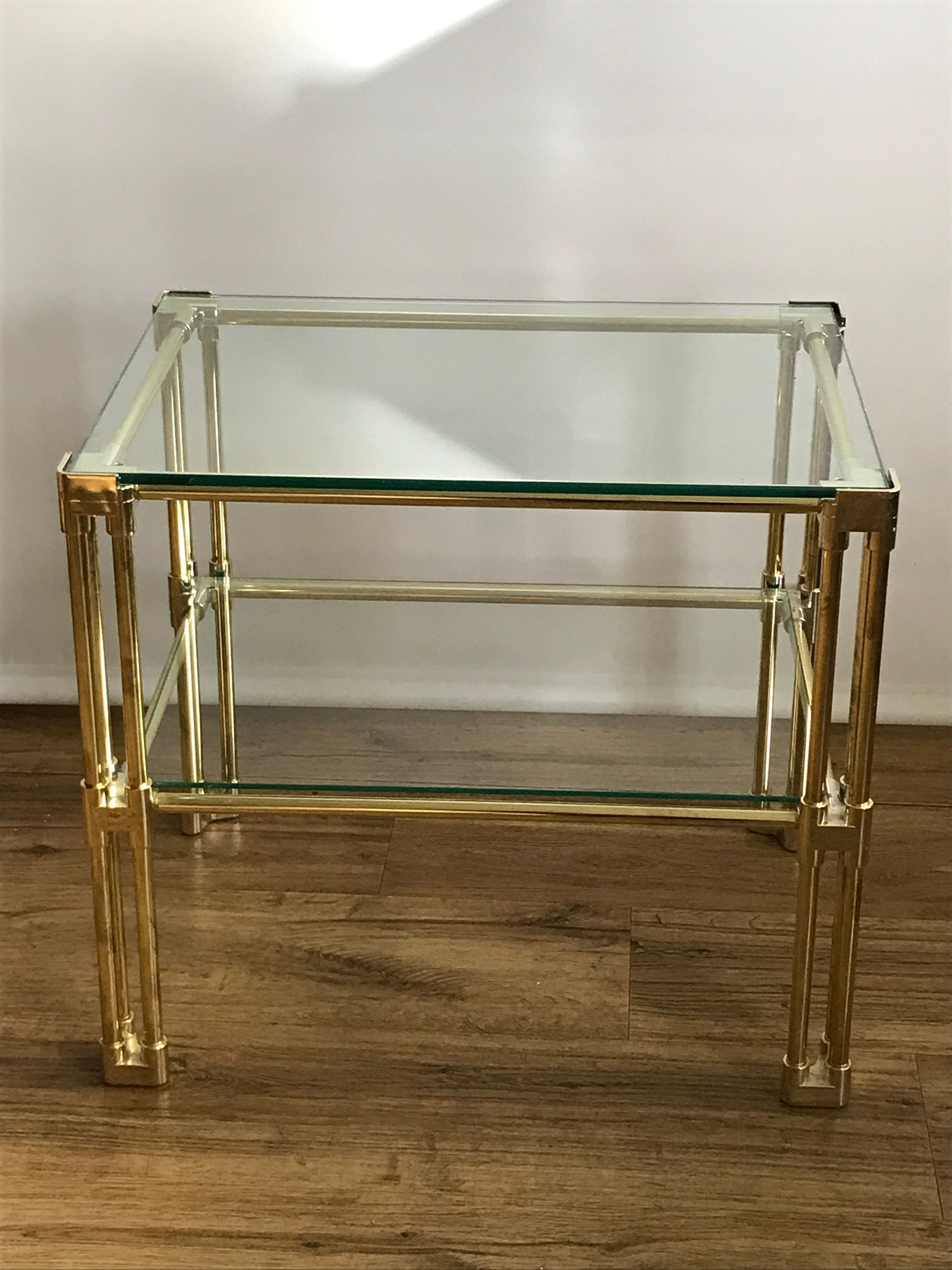 Petite table en verre vintage