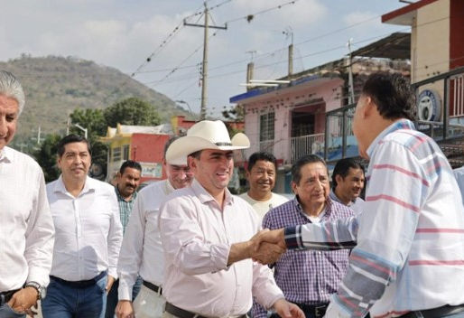 Tarifas eléctricas no bajaron en Veracruz: Pepe Yunes