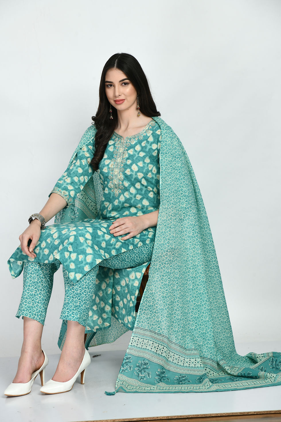 Thumbnail: Green  Ethnic Printed Cotton Kurta Set