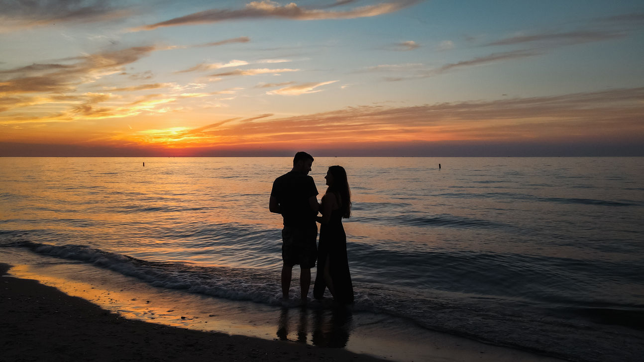 Cleveland Ohio Wedding Photo Video, Cleveland Ohio Enagement Session, Cleveland Ohio Engagement Photos, Cleveland Ohio Engagement Video, Wedding Photo Video Team Ohio, Destination Wedding Photographer and Videographer