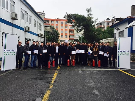 Boğaziçi Elektrik Çalışanları Yangın tatbikatı sertifikalarını aldı
