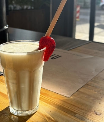 life and kicking sportschool ijburg amsterdam fitness app smoothiebar proteinshake (1).jpg