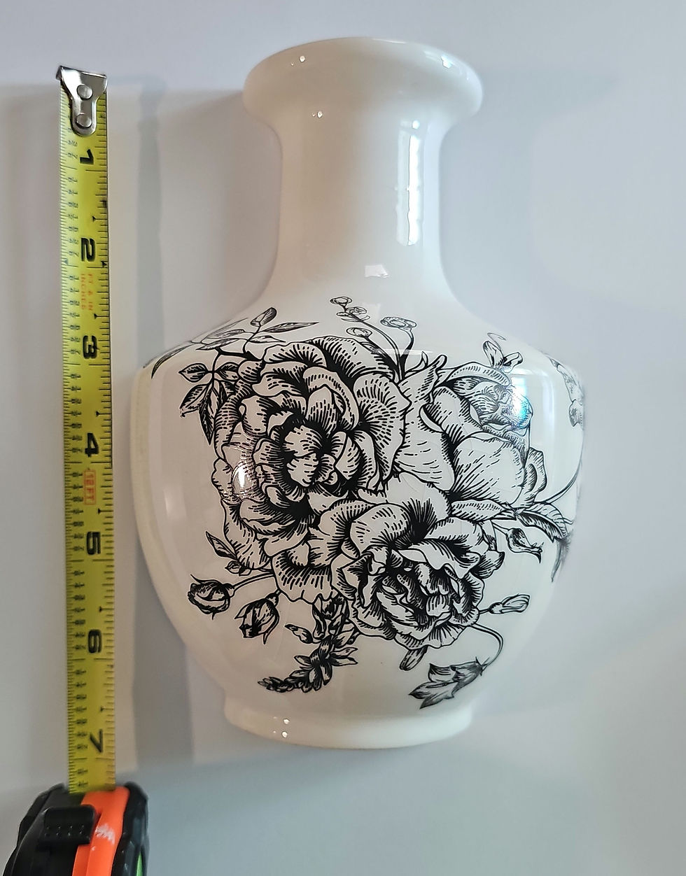 Thumbnail: Cut Ceramic Vases
