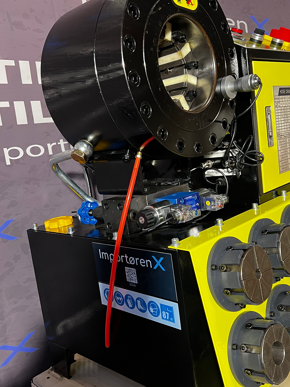 Miniatyrbilde: Hydraulisk slangepresse for bedrifter og hjemmebruk