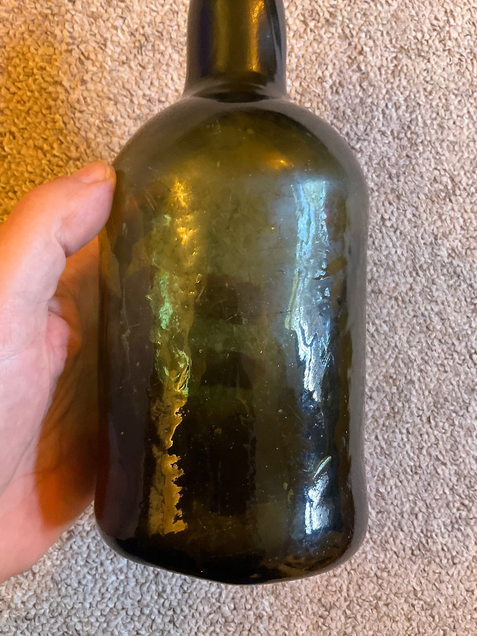 Thumbnail: Freeblown BG English squat beer c1790-1800
