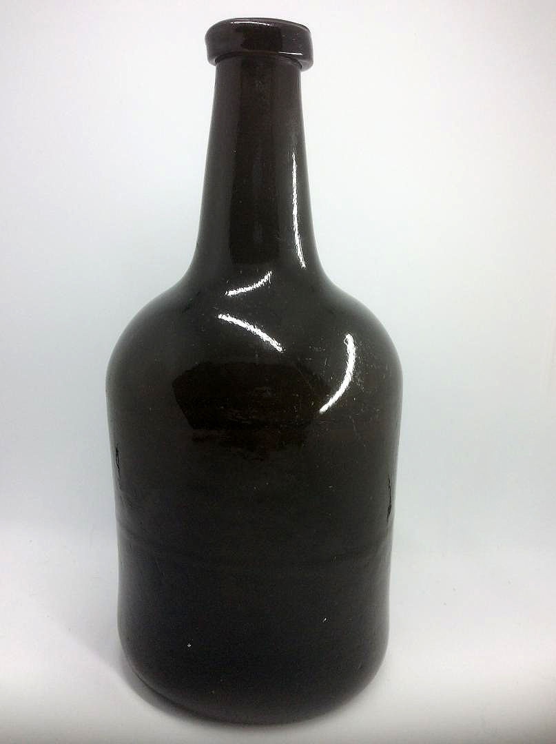 Thumbnail: Classic English wine/spirit squat shape 1780