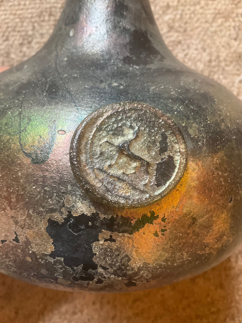 Thumbnail: Sealed iridescent onion Grosvenor family Cheshire