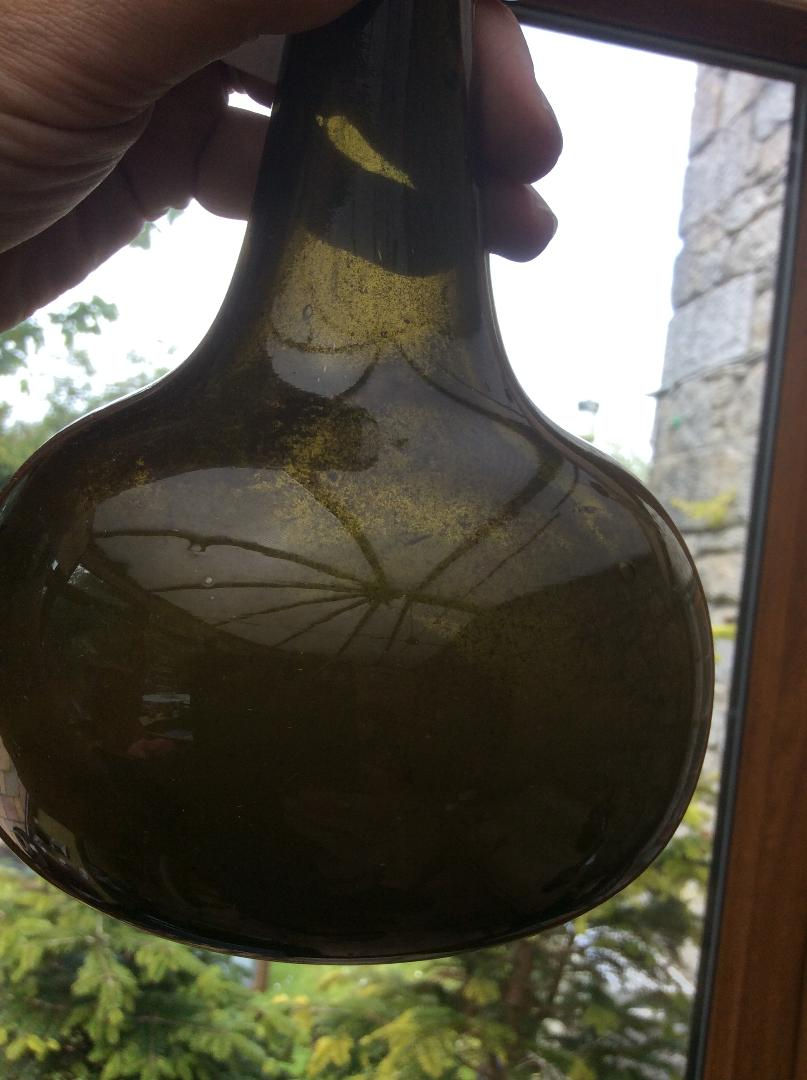 Thumbnail: Rare sealed "WO" longneck lowlands onion 1710