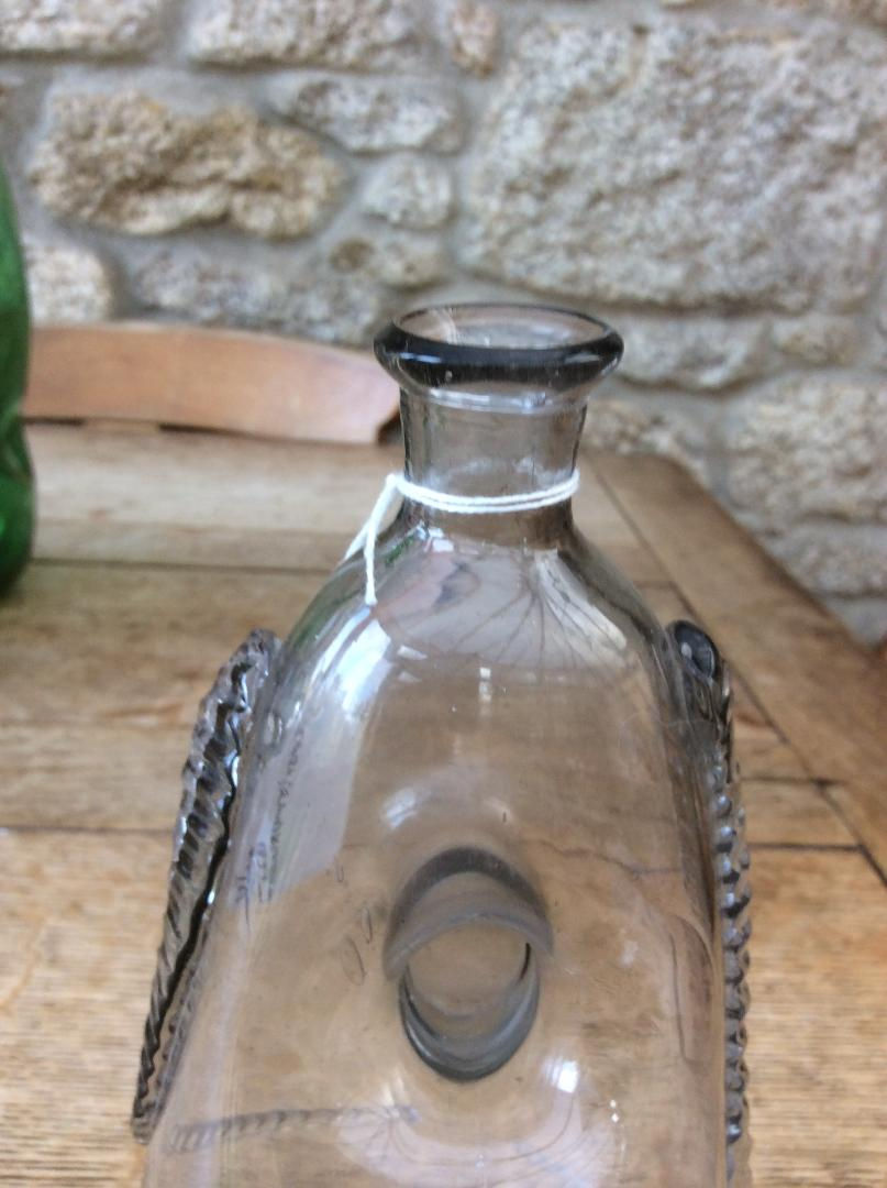 Thumbnail: Scandinavian footed pinch flask 1750