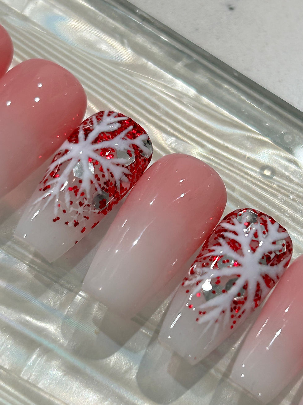Thumbnail: Snowflake Red n’ Silver Sparke 