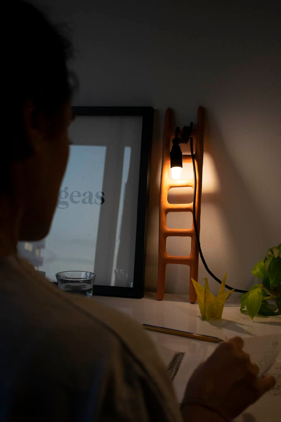 Miniatura: Lámpara Escalerilla