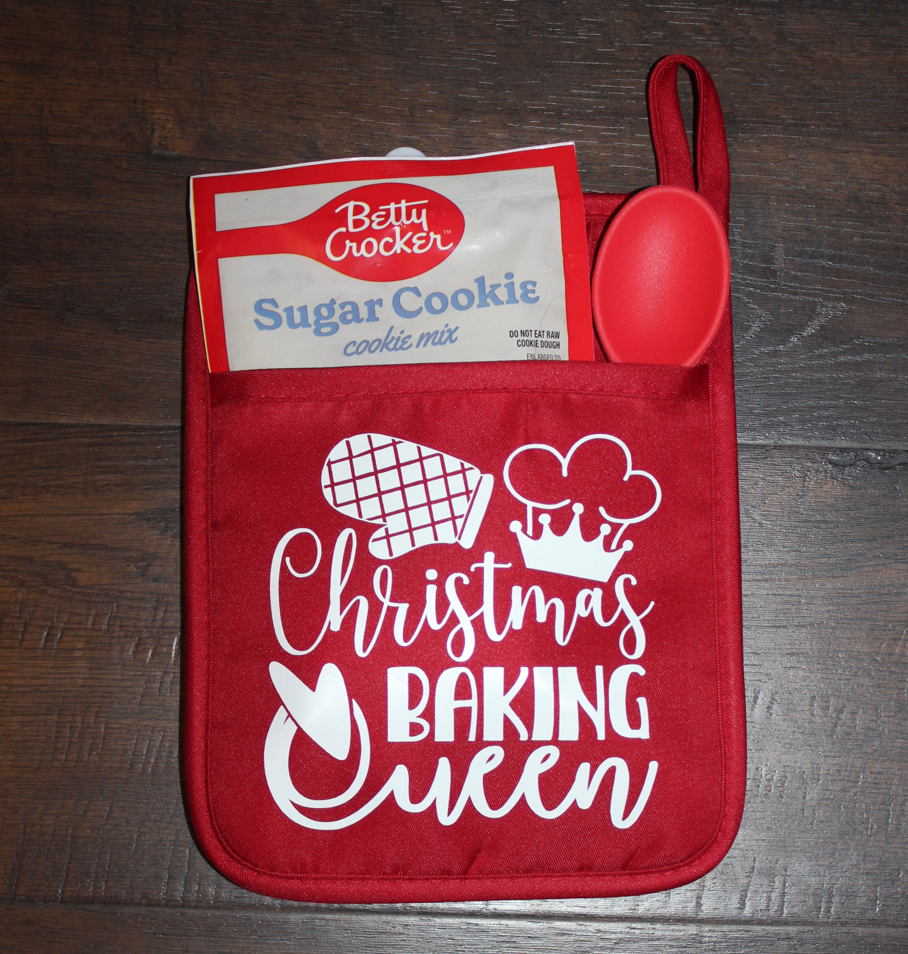 Christmas Baking Queen Pot Holder