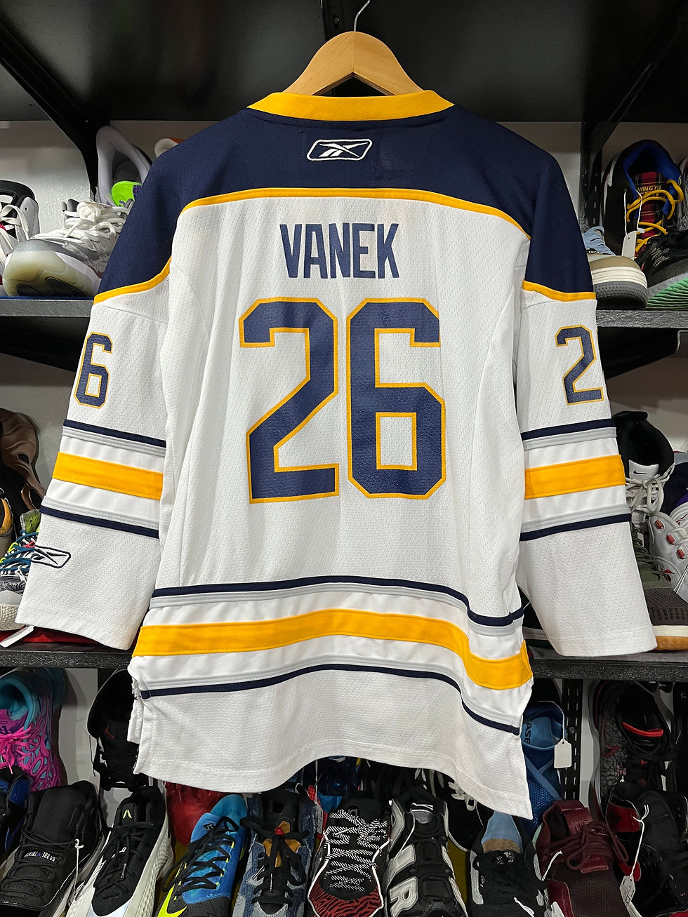 Thumbnail: Buffalo Sabres Reebok Vanek Youth L/XL Jersey 