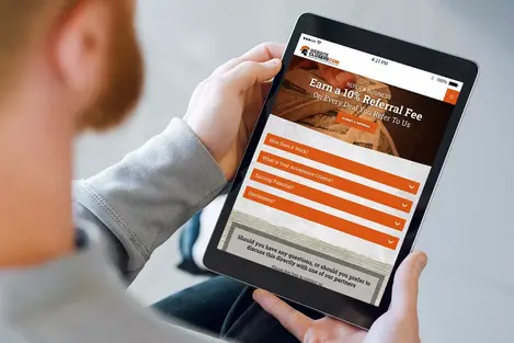 website_closers-tablet-male.webp