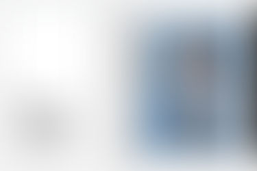 Professor Aleksandar Ljubić comments on the artist Kristina Varaksina’s image. Natural IVF cycle vs stimulated IVF cycle for a more human-centric approach!